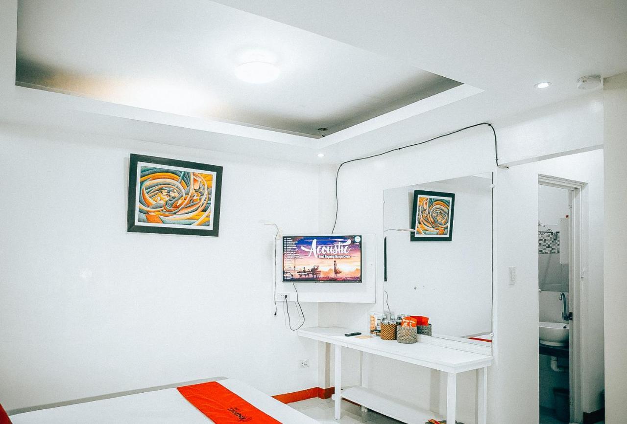 Reddoorz At S & L Apartelle Daraga Albay ليغاسبي المظهر الخارجي الصورة
